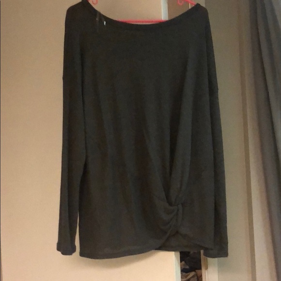 Multiple Vici items make offer for bundle! - Picture 4 of 8